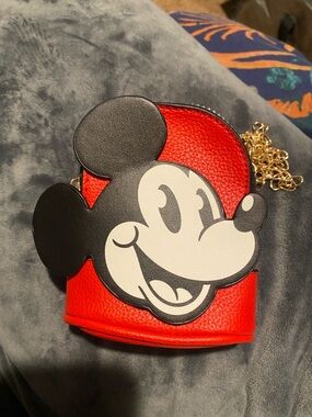 Red Mickey Mouse Mini Convertible Crossbody Bag with Gold Chain Strap NWOT